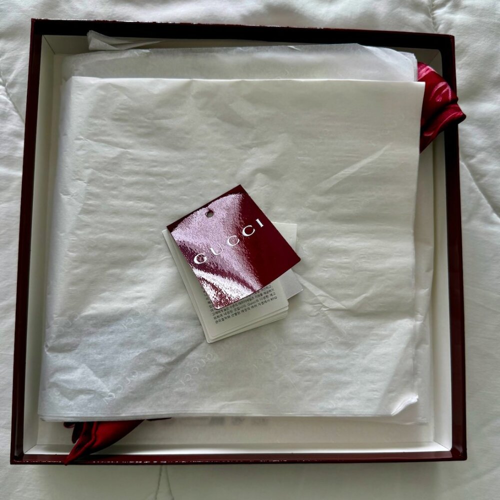 Gucci Flora Silk Twill Carré Scarf – New With Tags + Box ✨ - Picture 5 of 6